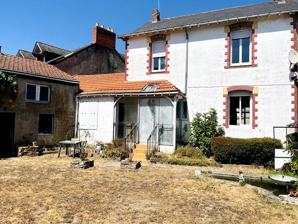 Maison Le Pellerin 6 pièce(s) 119.50 m2 , Le pellerin