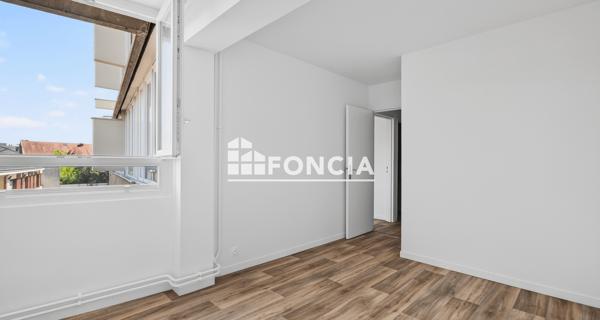 À vendre Appartement 4 pièces 82.79 m² - Trappes 78190