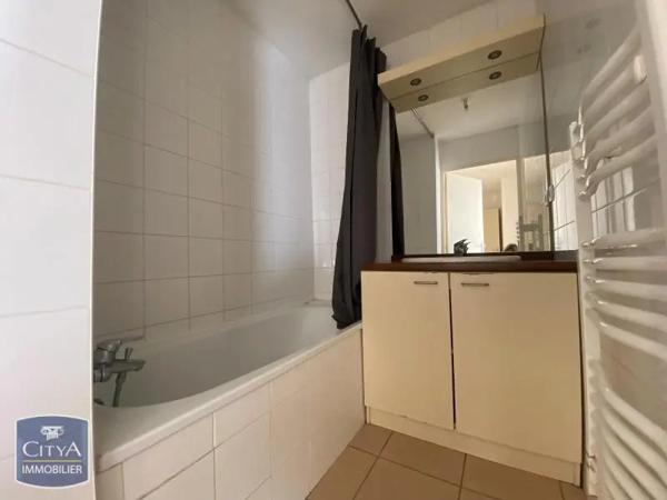 Appartement à louer 2 pièces 42.45m² Saint-Étienne (42100)