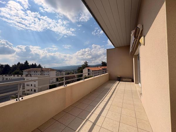 Appartement 3 pièces de 73 m² à Aubenas