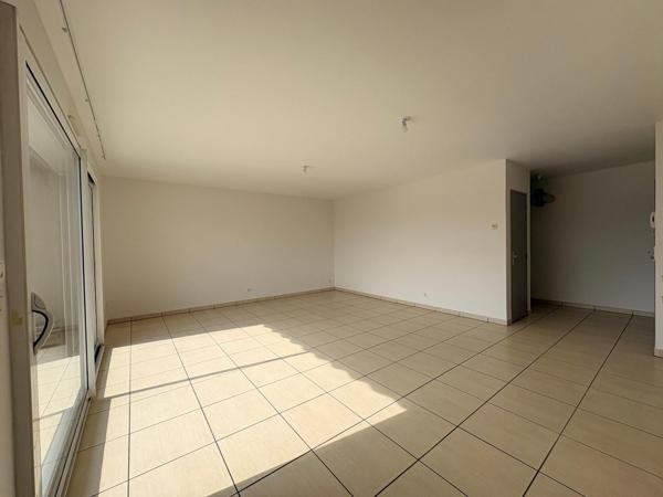 Appartement 3 pièces de 73 m² à Aubenas