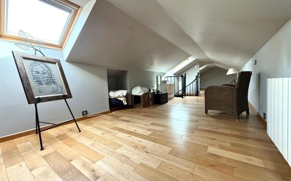 Maison à vendre    6 pièces •  Saint-Germain-lès-Corbeil