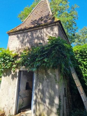 GRANDE MAISON BOURGEOISE