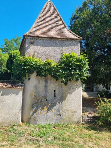 GRANDE MAISON BOURGEOISE
