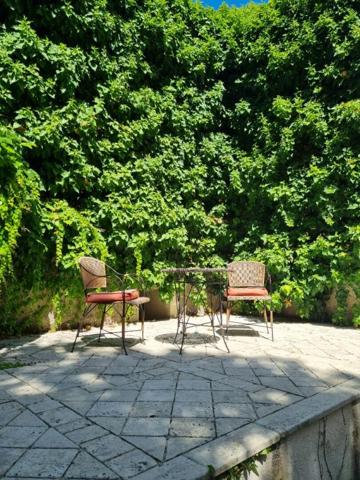 GRANDE MAISON BOURGEOISE