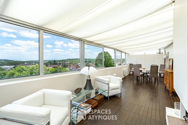 Une villa sur le toit entre ciel et canopée versaillaise