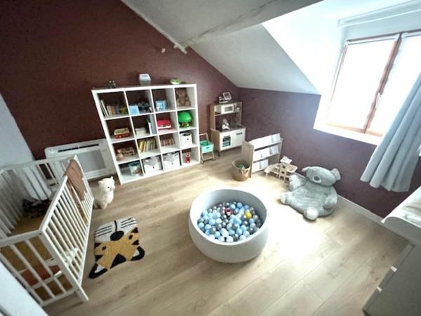 Maison à Saint-Just-en-Chaussée, 60130 - 6 pièces 115m²