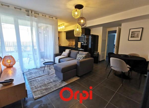 Appartement à louer  3 pièces • 56,65 m2 Sanary-sur-Mer