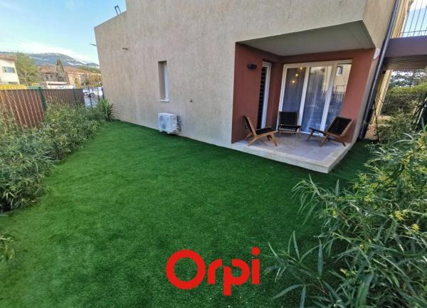 Appartement à louer  3 pièces • 56,65 m2 Sanary-sur-Mer