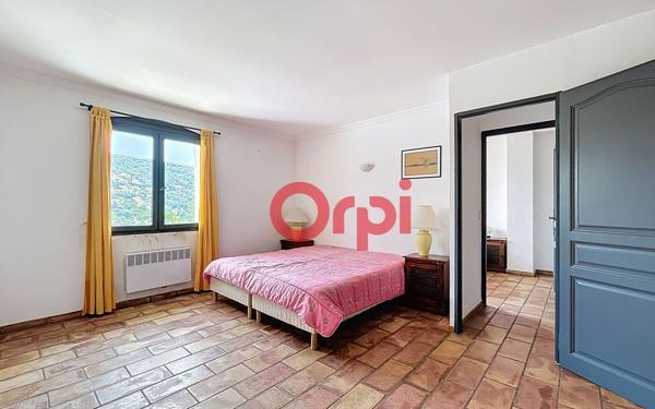 Maison à vendre    6 pièces •  Les Issambres - Roquebrune-sur-Argens