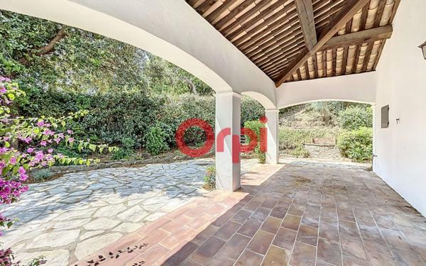 Maison à vendre    6 pièces •  Les Issambres - Roquebrune-sur-Argens