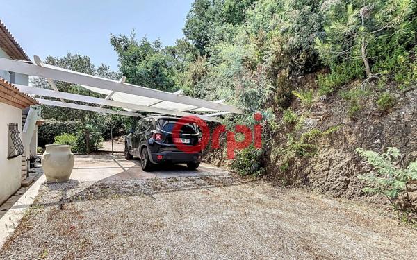 Maison à vendre    6 pièces •  Les Issambres - Roquebrune-sur-Argens