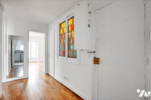 Notaire - Appartement Place Saint-Ferdinand - Exclusivité