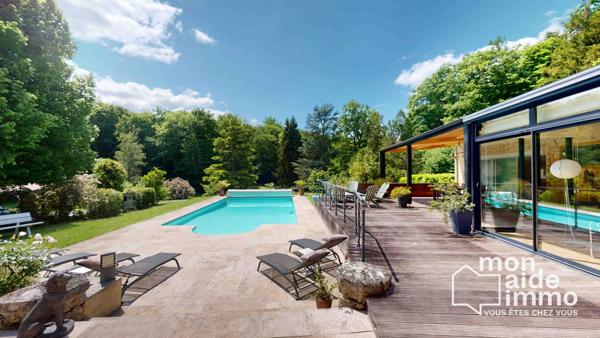 Magnifique maison en pierre sur un parc arboré d'1 hectare