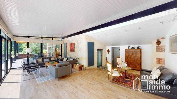 Magnifique maison en pierre sur un parc arboré d'1 hectare