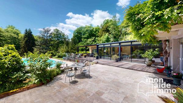 Magnifique maison en pierre sur un parc arboré d'1 hectare