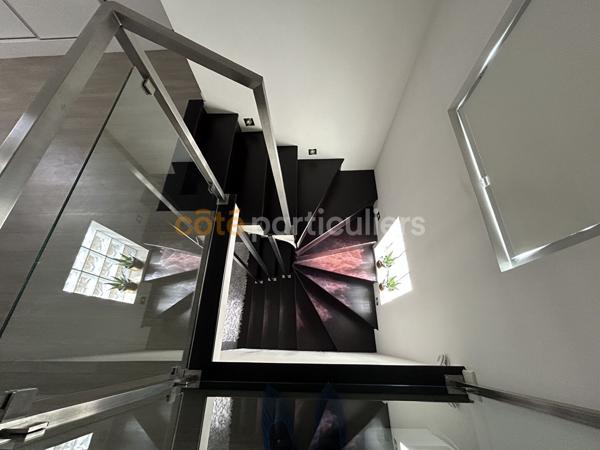 Vente
                Maison145 m² - 7 Pièces -
                    SAVIGNY SUR ORGE (91600)