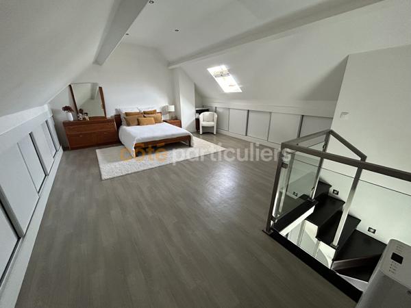 Vente
                Maison145 m² - 7 Pièces -
                    SAVIGNY SUR ORGE (91600)