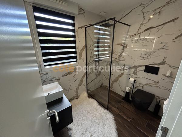 Vente
                Maison145 m² - 7 Pièces -
                    SAVIGNY SUR ORGE (91600)
