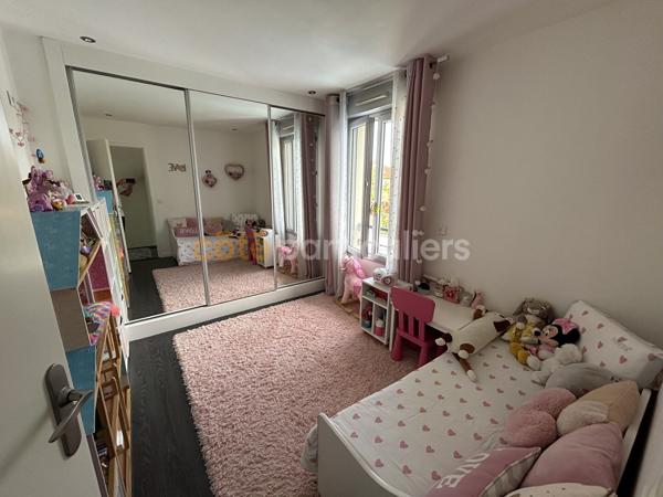 Vente
                Maison145 m² - 7 Pièces -
                    SAVIGNY SUR ORGE (91600)