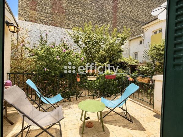 Maison
         6 pièces
        - 138 m² Bien prestige 1 156 000 € *