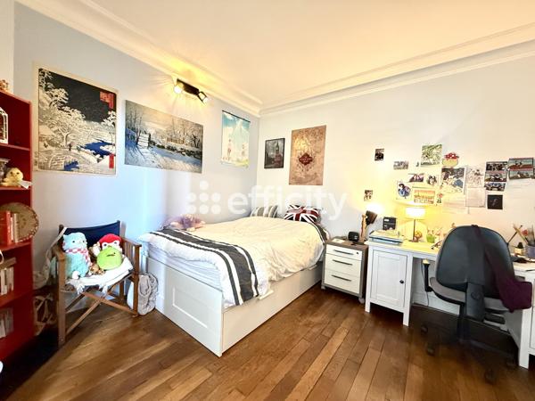 Maison
         6 pièces
        - 138 m² Bien prestige 1 156 000 € *