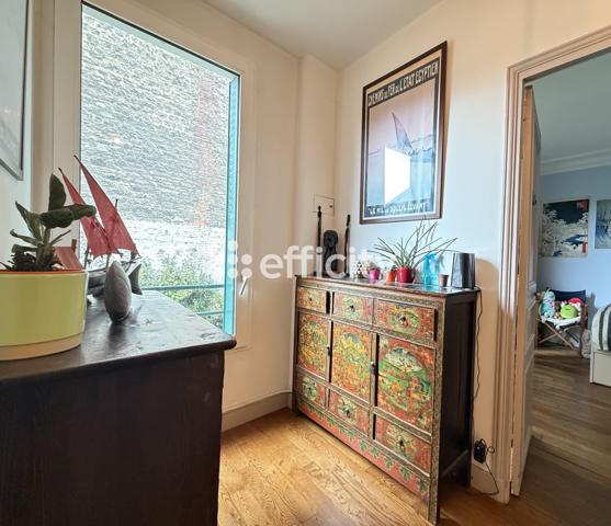 Maison
         6 pièces
        - 138 m² Bien prestige 1 156 000 € *