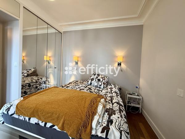 Maison
         6 pièces
        - 138 m² Bien prestige 1 156 000 € *