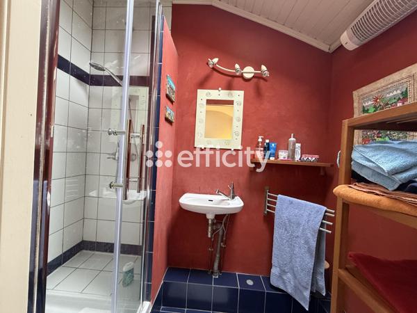 Maison
         6 pièces
        - 138 m² Bien prestige 1 156 000 € *