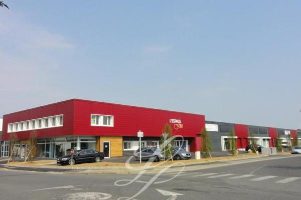 Location - ENTREPOT 302 m 2