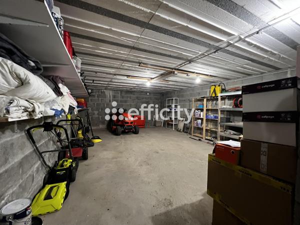 Maison
         8 pièces
        - 202 m² 279 000 €*