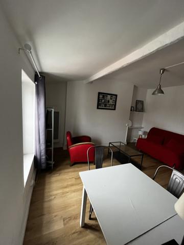 T1 en bail meublé rue des Fonderies La Rochelle