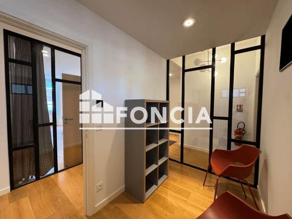 À vendre Local commercial 97.34 m² - Hyères 83400