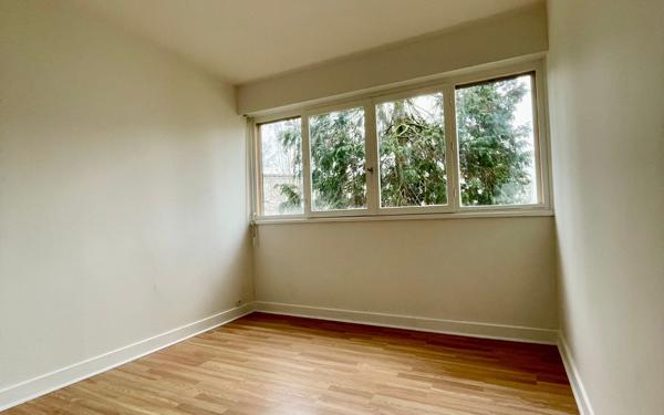 Appartement à vendre    3 pièces • 61 m2 Épinay-sous-Sénart