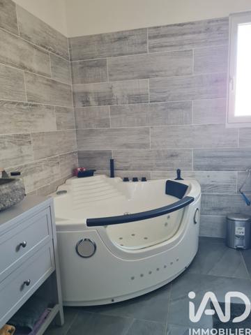 Maison à vendre 9 pièces 370 m² Savasse