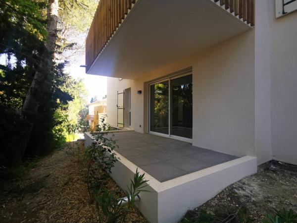 Appartement à louer    3 pièces •  Villeneuve-lès-Avignon