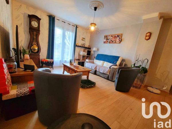 Maison traditionnelle 5 pièces de 155 m² à Scorbé-Clairvaux (86140)