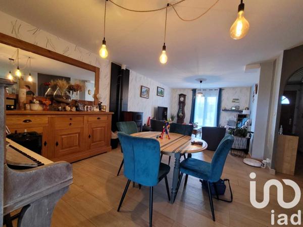 Maison traditionnelle 5 pièces de 155 m² à Scorbé-Clairvaux (86140)