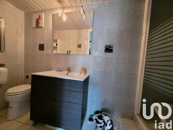 Maison traditionnelle 5 pièces de 155 m² à Scorbé-Clairvaux (86140)