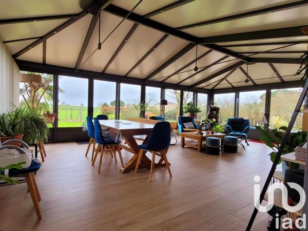 Maison traditionnelle 5 pièces de 155 m² à Scorbé-Clairvaux (86140)