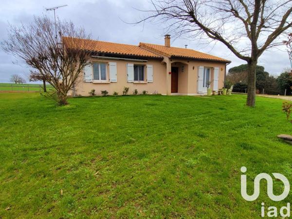 Maison traditionnelle 5 pièces de 155 m² à Scorbé-Clairvaux (86140)