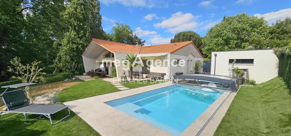 Maison à CHOLET, 49300 - 7 pièces 193m²