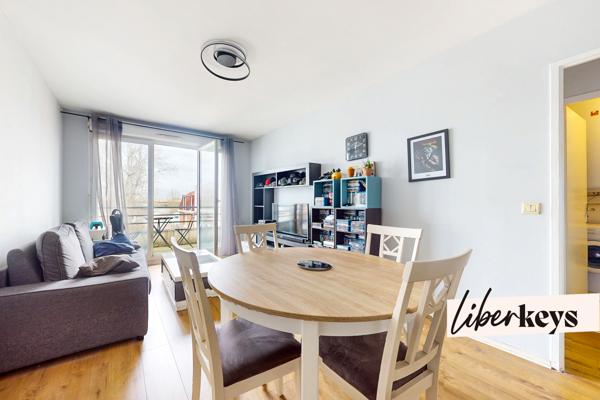 2P 39 m² – 4ᵉ étage avec ascenseur, balcon sans vis-à-vis, parking – DPE C – Résidence 2006