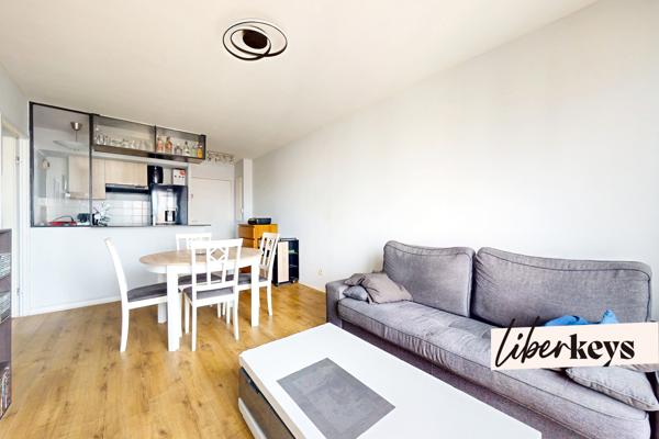 2P 39 m² – 4ᵉ étage avec ascenseur, balcon sans vis-à-vis, parking – DPE C – Résidence 2006