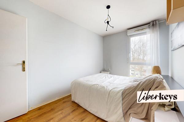 2P 39 m² – 4ᵉ étage avec ascenseur, balcon sans vis-à-vis, parking – DPE C – Résidence 2006