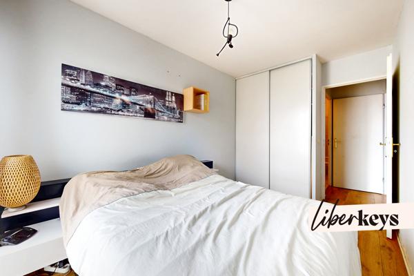 2P 39 m² – 4ᵉ étage avec ascenseur, balcon sans vis-à-vis, parking – DPE C – Résidence 2006