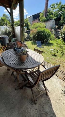 EXCLUSIVITÉ BUZET/BAISE (47) - MAISON VILLE - 220M² - 8 PIÈCES - 4 CHAMBRES - TERRASSE - GARAGE - JARDIN 400M²