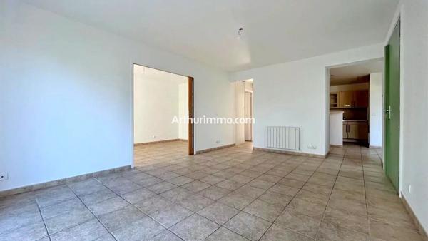 Location                                                      Appartement
                        
                     3 pièces                      66 m2                     à Sucy-en-Brie