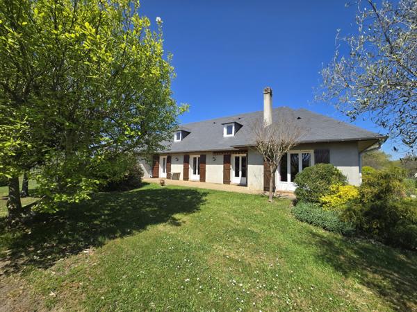 Laloubère (65310) Maison 170 m2 -5 chambres-