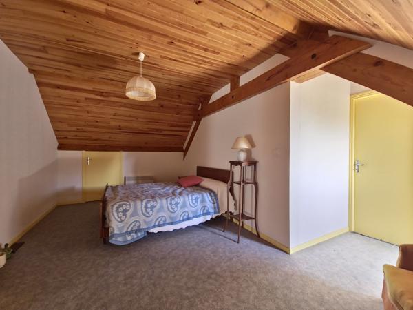 Laloubère (65310) Maison 170 m2 -5 chambres-